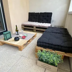 Superbe Appart 3 Avec Grande Terrasse , Bruz France